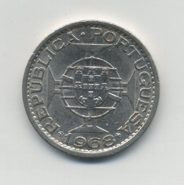Macao Macau 1 Patacas 1968 KM 6 VF plus copper nickel coin