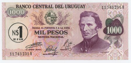 ruguay 1 Nuevo Peso on 1000 Pesos ND 1975 Pick 56 UNC